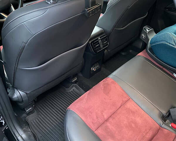 Черный Лексус НХ, объемом двигателя 1.99 л и пробегом 162 тыс. км за 43200 $, фото 10 на Automoto.ua