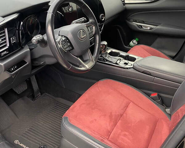 Черный Лексус НХ, объемом двигателя 1.99 л и пробегом 162 тыс. км за 43200 $, фото 9 на Automoto.ua