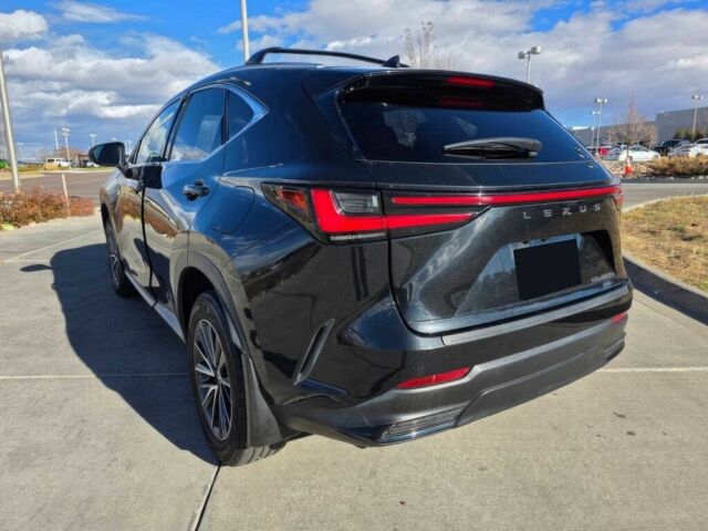 Черный Лексус НХ, объемом двигателя 2.5 л и пробегом 11 тыс. км за 24000 $, фото 5 на Automoto.ua