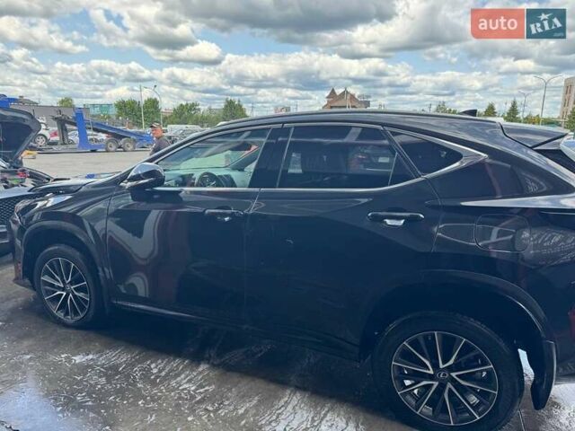Чорний Лексус НХ, об'ємом двигуна 2.49 л та пробігом 76 тис. км за 33500 $, фото 4 на Automoto.ua
