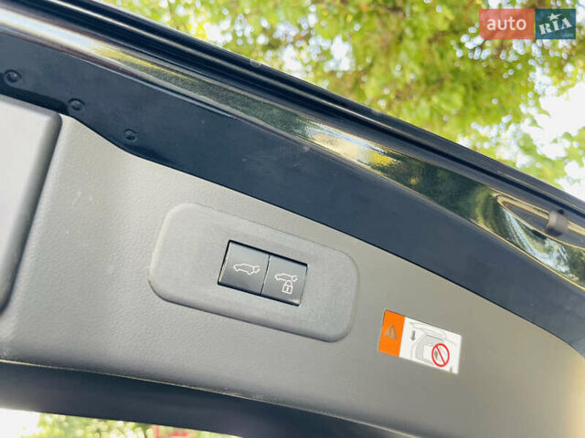 Черный Лексус НХ, объемом двигателя 2.49 л и пробегом 27 тыс. км за 41500 $, фото 16 на Automoto.ua