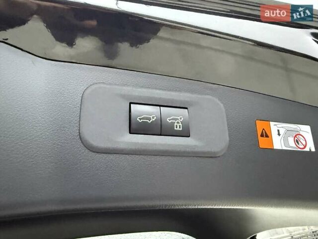 Чорний Лексус НХ, об'ємом двигуна 2.49 л та пробігом 2 тис. км за 51500 $, фото 12 на Automoto.ua