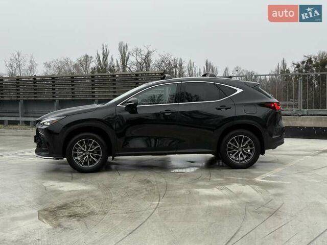 Чорний Лексус НХ, об'ємом двигуна 2.49 л та пробігом 2 тис. км за 51500 $, фото 2 на Automoto.ua