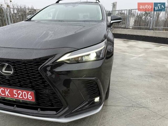 Чорний Лексус НХ, об'ємом двигуна 2.49 л та пробігом 2 тис. км за 51500 $, фото 4 на Automoto.ua