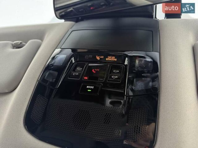 Чорний Лексус НХ, об'ємом двигуна 2.49 л та пробігом 2 тис. км за 51500 $, фото 31 на Automoto.ua