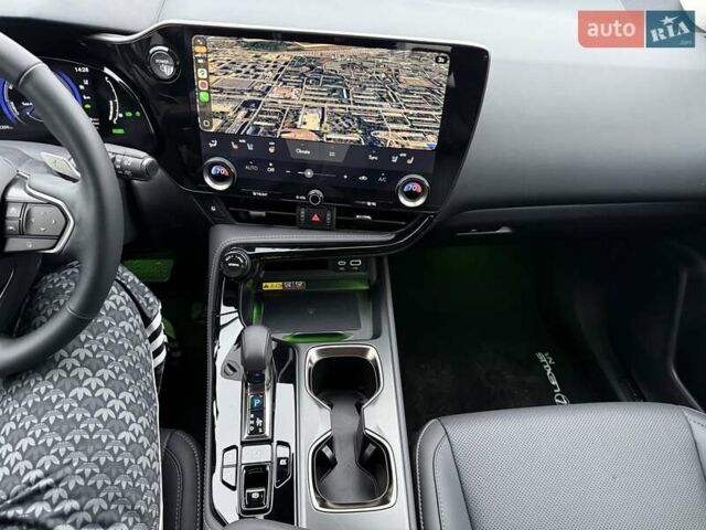 Чорний Лексус НХ, об'ємом двигуна 2.49 л та пробігом 2 тис. км за 51500 $, фото 27 на Automoto.ua