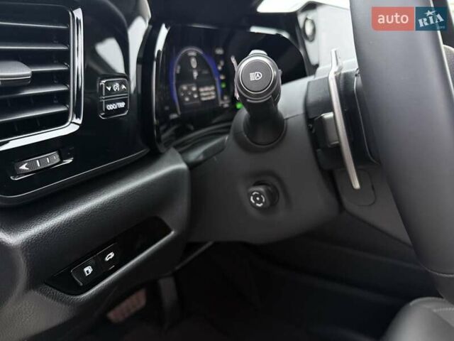 Чорний Лексус НХ, об'ємом двигуна 2.49 л та пробігом 2 тис. км за 51500 $, фото 18 на Automoto.ua