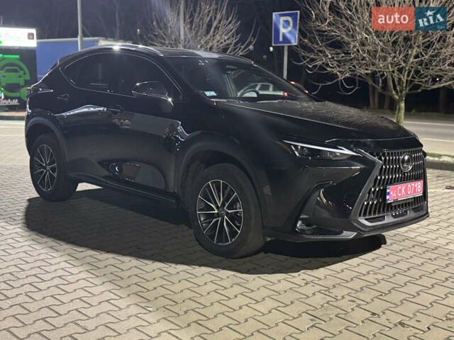 Черный Лексус НХ, объемом двигателя 2.39 л и пробегом 1 тыс. км за 47000 $, фото 7 на Automoto.ua