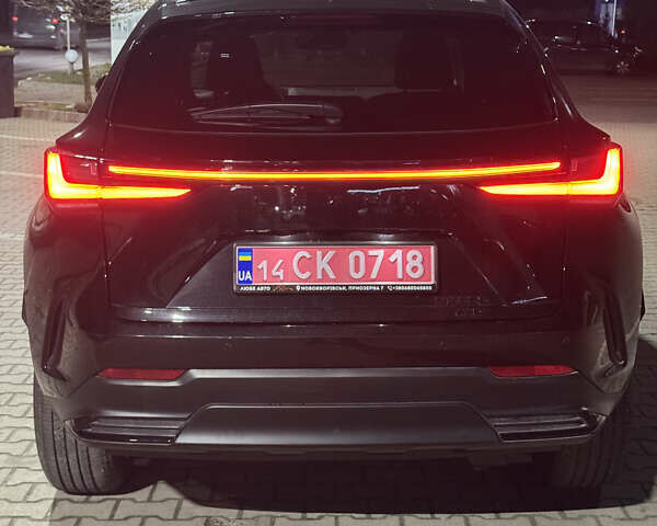 Черный Лексус НХ, объемом двигателя 2.39 л и пробегом 1 тыс. км за 47000 $, фото 9 на Automoto.ua