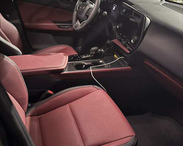 Черный Лексус НХ, объемом двигателя 2.39 л и пробегом 1 тыс. км за 47000 $, фото 8 на Automoto.ua