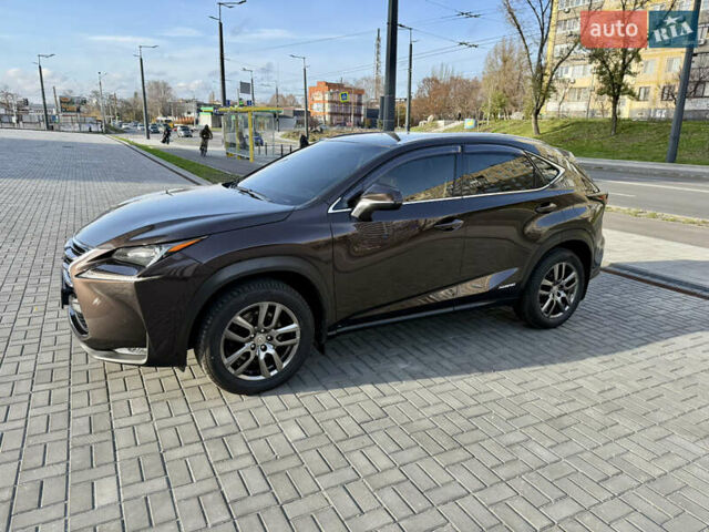 Коричневый Лексус НХ, объемом двигателя 2.49 л и пробегом 202 тыс. км за 25300 $, фото 3 на Automoto.ua