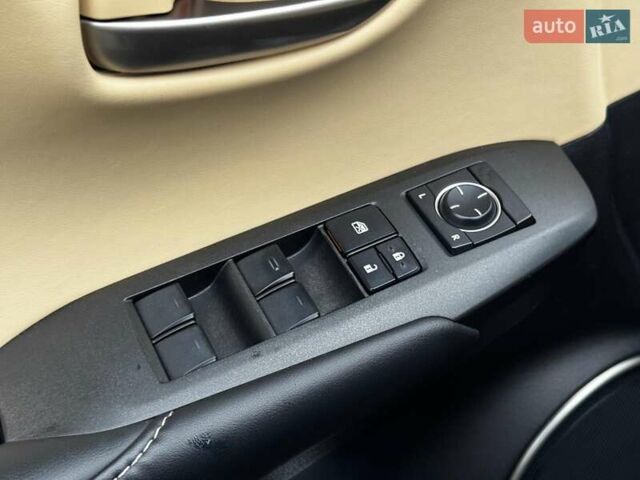Коричневий Лексус НХ, об'ємом двигуна 2 л та пробігом 113 тис. км за 20990 $, фото 14 на Automoto.ua