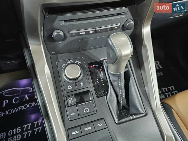 Коричневий Лексус НХ, об'ємом двигуна 2.49 л та пробігом 152 тис. км за 27999 $, фото 20 на Automoto.ua