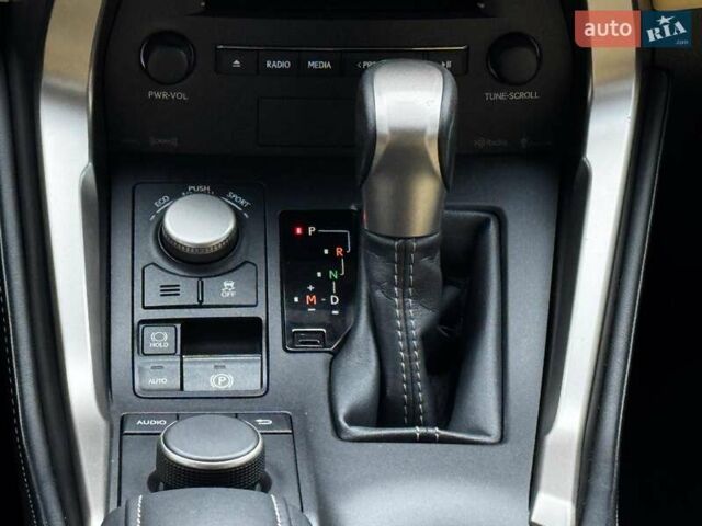 Коричневий Лексус НХ, об'ємом двигуна 2 л та пробігом 113 тис. км за 20990 $, фото 23 на Automoto.ua