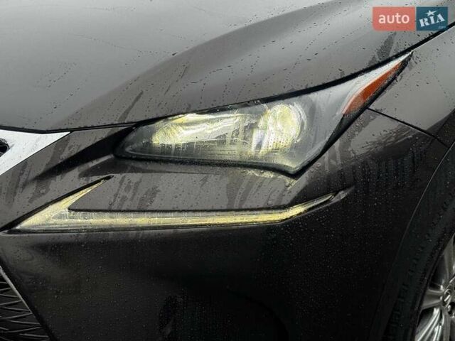 Коричневий Лексус НХ, об'ємом двигуна 2 л та пробігом 113 тис. км за 20990 $, фото 4 на Automoto.ua