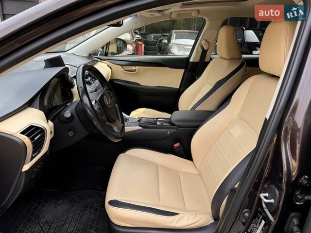 Коричневый Лексус НХ, объемом двигателя 2 л и пробегом 73 тыс. км за 22900 $, фото 7 на Automoto.ua