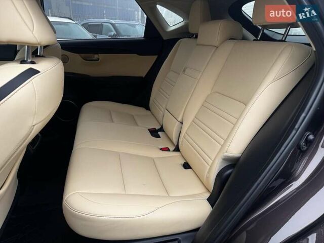 Коричневий Лексус НХ, об'ємом двигуна 2 л та пробігом 113 тис. км за 20990 $, фото 19 на Automoto.ua