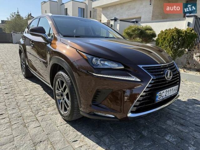Коричневий Лексус НХ, об'ємом двигуна 2.49 л та пробігом 129 тис. км за 32900 $, фото 1 на Automoto.ua