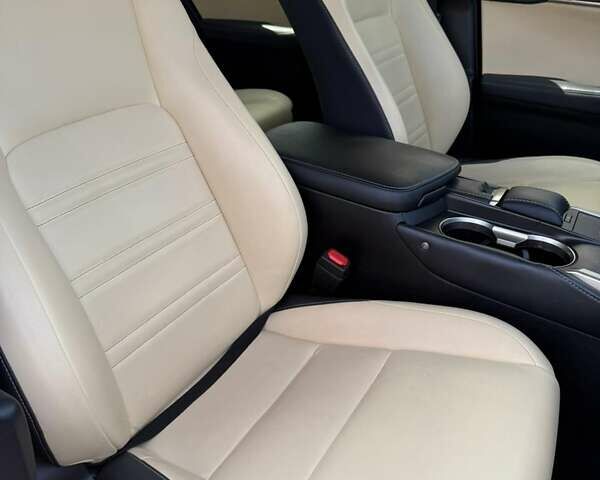 Коричневий Лексус НХ, об'ємом двигуна 1.99 л та пробігом 125 тис. км за 29000 $, фото 5 на Automoto.ua