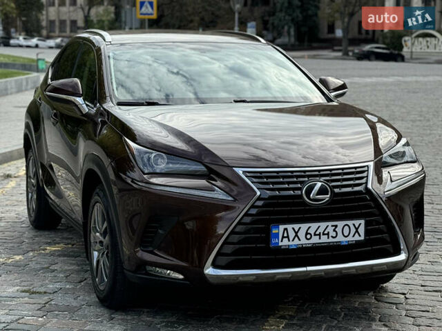 Коричневый Лексус НХ, объемом двигателя 2 л и пробегом 160 тыс. км за 24999 $, фото 10 на Automoto.ua