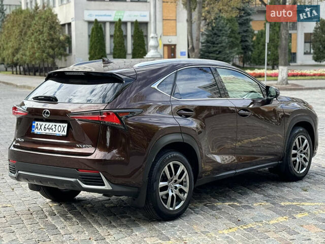 Коричневый Лексус НХ, объемом двигателя 2 л и пробегом 160 тыс. км за 24999 $, фото 13 на Automoto.ua