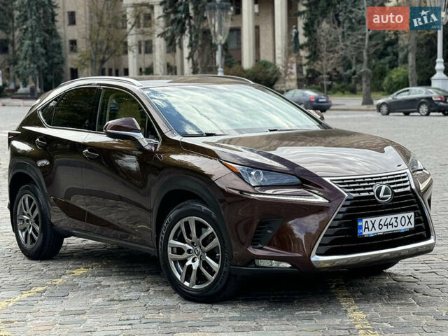 Коричневый Лексус НХ, объемом двигателя 2 л и пробегом 160 тыс. км за 24999 $, фото 6 на Automoto.ua