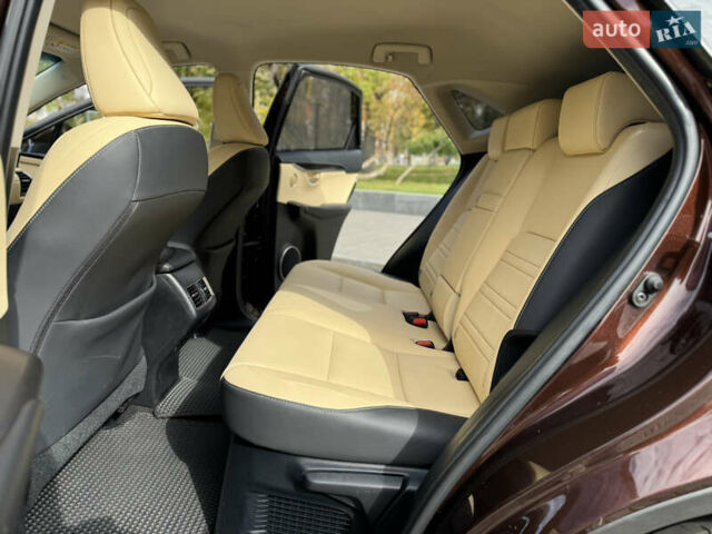 Коричневый Лексус НХ, объемом двигателя 2 л и пробегом 160 тыс. км за 24999 $, фото 59 на Automoto.ua