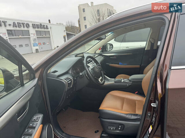 Коричневый Лексус НХ, объемом двигателя 2 л и пробегом 77 тыс. км за 35000 $, фото 3 на Automoto.ua
