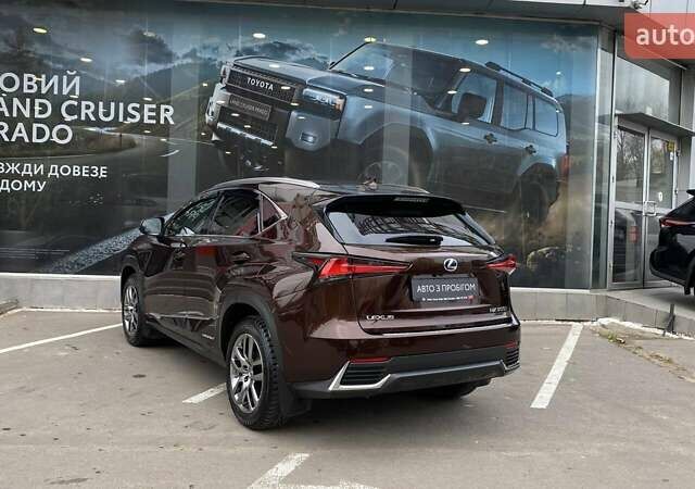Коричневий Лексус НХ, об'ємом двигуна 2.49 л та пробігом 77 тис. км за 38534 $, фото 1 на Automoto.ua
