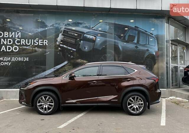 Коричневий Лексус НХ, об'ємом двигуна 2.49 л та пробігом 77 тис. км за 38534 $, фото 2 на Automoto.ua