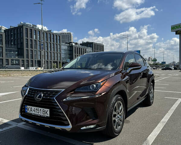 Коричневий Лексус НХ, об'ємом двигуна 2.49 л та пробігом 41 тис. км за 43000 $, фото 1 на Automoto.ua