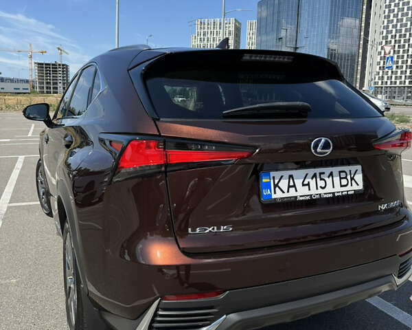 Коричневий Лексус НХ, об'ємом двигуна 2.49 л та пробігом 41 тис. км за 43000 $, фото 6 на Automoto.ua
