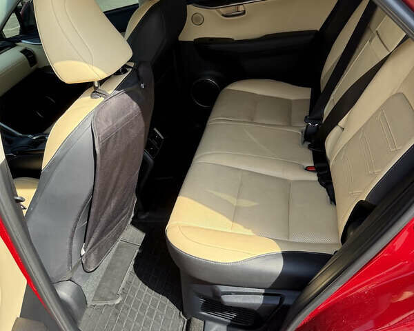 Лексус НХ 2014 в Львове на Automoto.ua Красный Лексус НХ, объемом двигателя 2 л и пробегом 195 тыс. км за 22200 $, фото 16 на Automoto.ua