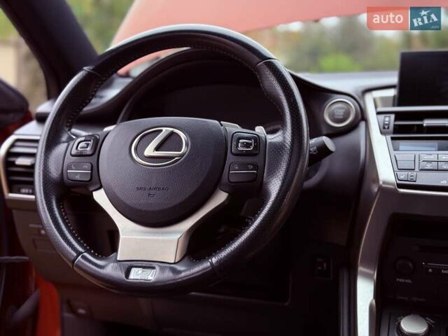 Красный Лексус НХ, объемом двигателя 2 л и пробегом 125 тыс. км за 24800 $, фото 58 на Automoto.ua