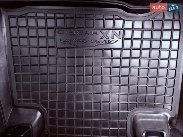 Червоний Лексус НХ, об'ємом двигуна 2 л та пробігом 125 тис. км за 22900 $, фото 39 на Automoto.ua