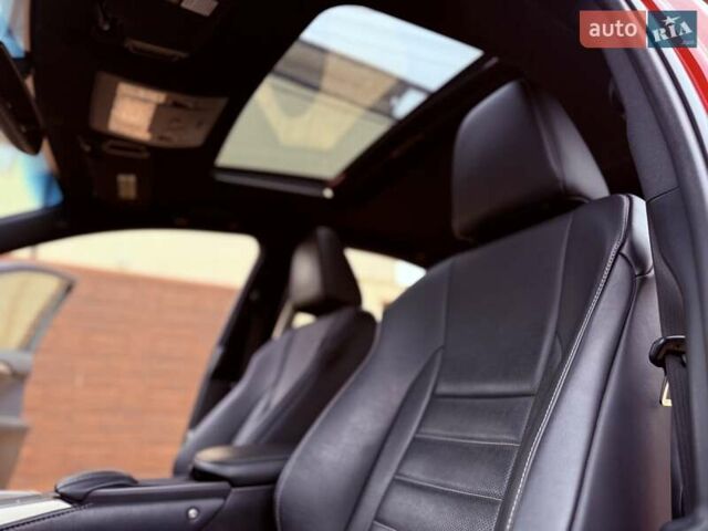 Красный Лексус НХ, объемом двигателя 2 л и пробегом 125 тыс. км за 24800 $, фото 41 на Automoto.ua