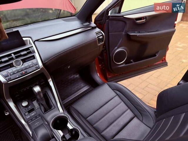 Червоний Лексус НХ, об'ємом двигуна 2 л та пробігом 125 тис. км за 22900 $, фото 43 на Automoto.ua