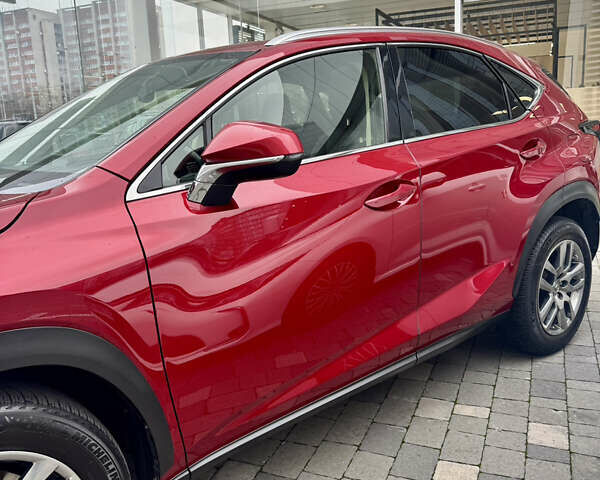 Червоний Лексус НХ, об'ємом двигуна 2 л та пробігом 158 тис. км за 25500 $, фото 3 на Automoto.ua