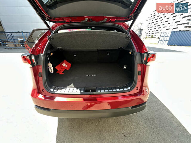 Червоний Лексус НХ, об'ємом двигуна 1.99 л та пробігом 70 тис. км за 22500 $, фото 26 на Automoto.ua