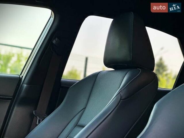 Червоний Лексус НХ, об'ємом двигуна 2 л та пробігом 51 тис. км за 28500 $, фото 20 на Automoto.ua