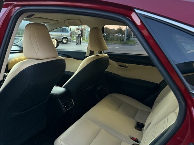 Лексус НХ 2018 в Днепре (Днепропетровске) на Automoto.ua Красный Лексус НХ, объемом двигателя 0 л и пробегом 156 тыс. км за 20999 $, фото 8 на Automoto.ua