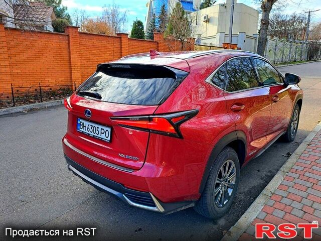 Червоний Лексус НХ, об'ємом двигуна 2.5 л та пробігом 39 тис. км за 40500 $, фото 2 на Automoto.ua