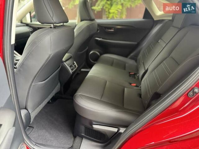 Красный Лексус НХ, объемом двигателя 2 л и пробегом 94 тыс. км за 22999 $, фото 28 на Automoto.ua