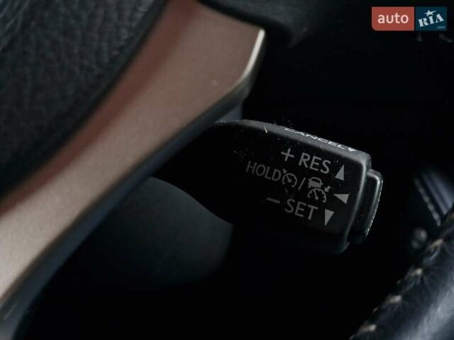 Червоний Лексус НХ, об'ємом двигуна 2 л та пробігом 61 тис. км за 26990 $, фото 66 на Automoto.ua