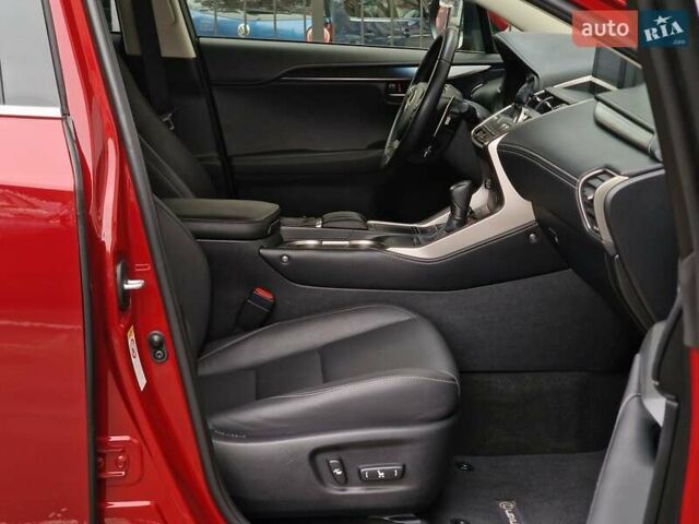 Червоний Лексус НХ, об'ємом двигуна 2 л та пробігом 61 тис. км за 26990 $, фото 53 на Automoto.ua