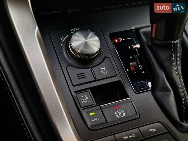 Червоний Лексус НХ, об'ємом двигуна 2 л та пробігом 61 тис. км за 26990 $, фото 62 на Automoto.ua