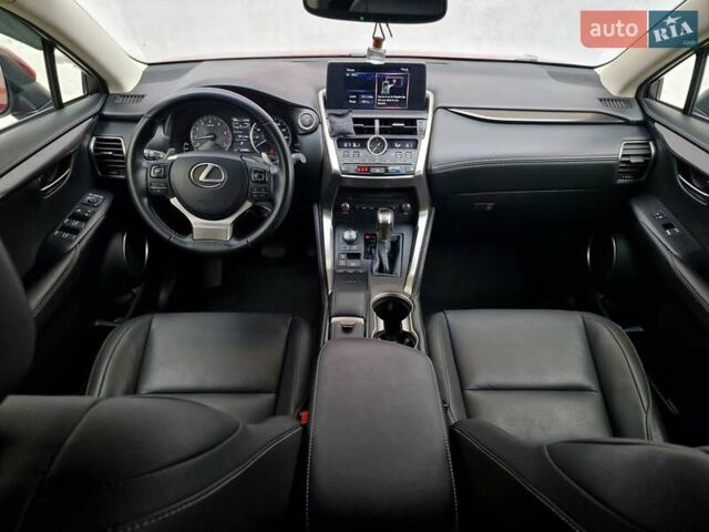 Червоний Лексус НХ, об'ємом двигуна 2 л та пробігом 61 тис. км за 26990 $, фото 59 на Automoto.ua