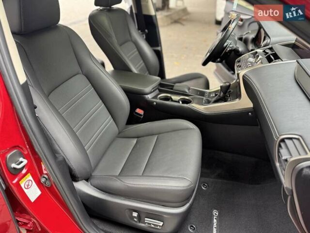 Червоний Лексус НХ, об'ємом двигуна 2 л та пробігом 94 тис. км за 22999 $, фото 30 на Automoto.ua