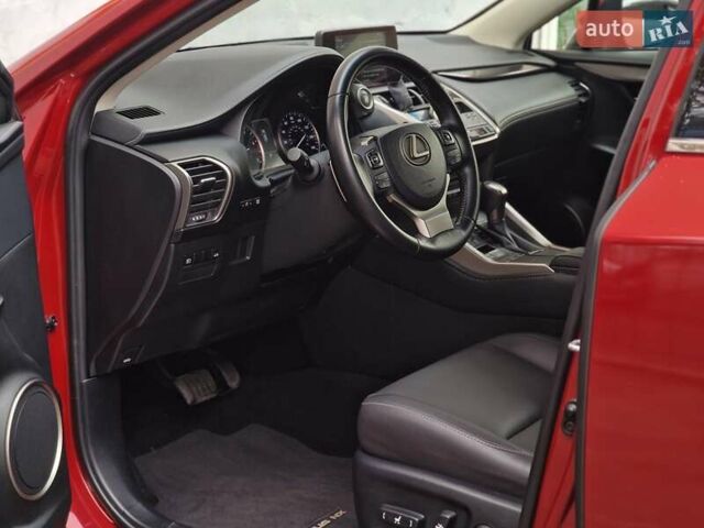 Червоний Лексус НХ, об'ємом двигуна 2 л та пробігом 61 тис. км за 26990 $, фото 46 на Automoto.ua