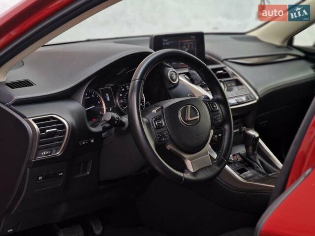 Червоний Лексус НХ, об'ємом двигуна 2 л та пробігом 61 тис. км за 26990 $, фото 48 на Automoto.ua